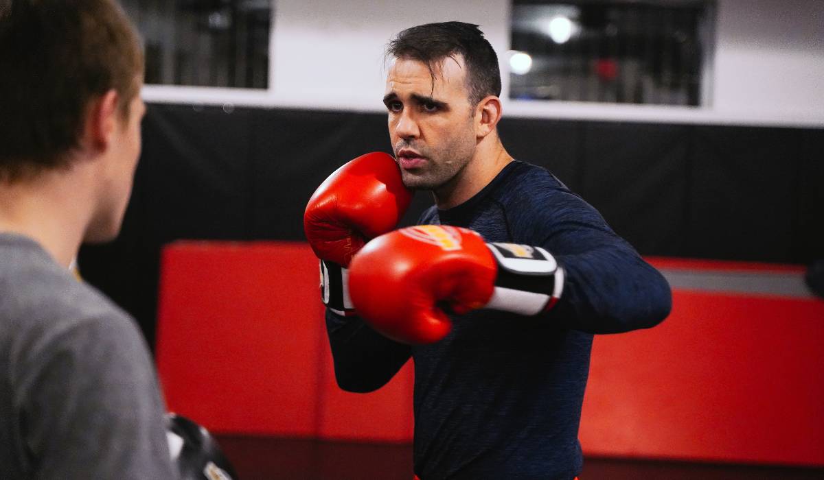 Peter Montrait(the Kru) teaching muay thai in a studio in downtown toronto